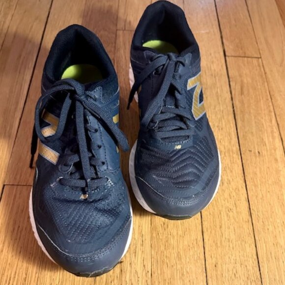 New Balance Women’s Course Running Sneakers - Sz 10 - Picture 7 of 13